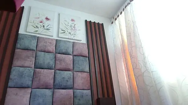 Snapshot of Saraa-restrepo chatting on 21, 1, 2025 Saraa-restrepo online show from 21, 1, 2025