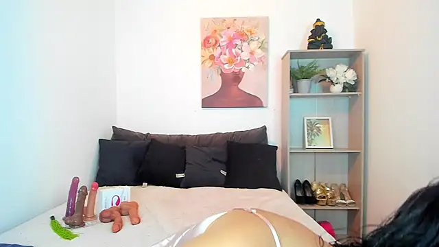 SaraMilf 69 online show from 28, 7, 2026