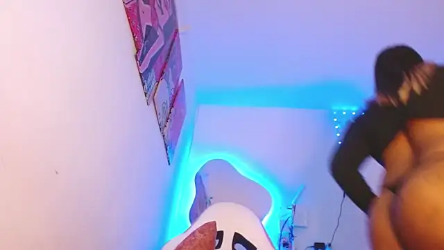 Snapshot of Miranda-brow chatting on 29, 3, 2026 Miranda-brow online show from 29, 3, 2026