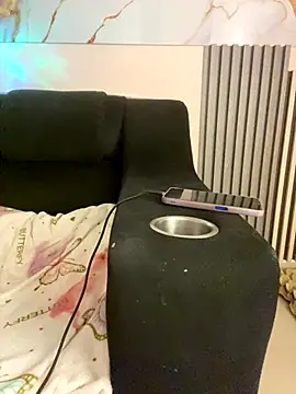 bonnie 18x online show from 16, 12, 2025