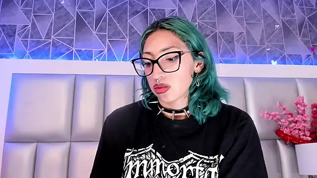 Im gaia online show from 28, 2, 2025