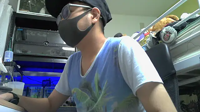 Snapshot of Owl1216 chatting on 5, 12, 2024 Owl1216 online show from 5, 12, 2024