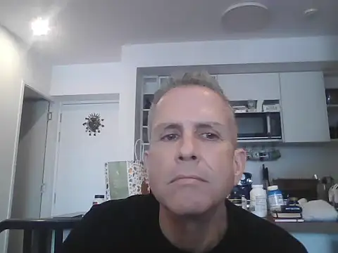 Snapshot of Diegoperrote682661 chatting on 15, 10, 2025 Diegoperrote682661 online show from 15, 10, 2025