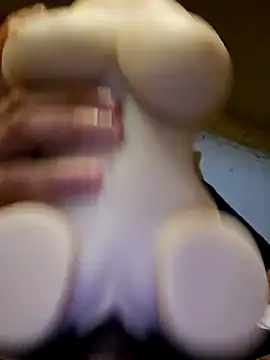Snapshot of Axeltu77 chatting on 6, 5, 2026 Axeltu77 online show from 6, 5, 2026