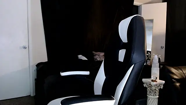 liadivina online show from 19, 3, 2025