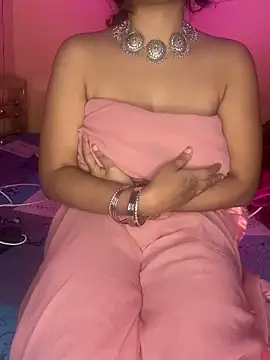 Snapshot of cum-to-nicky chatting on 11, 12, 2024 cum-to-nicky online show from 11, 12, 2024