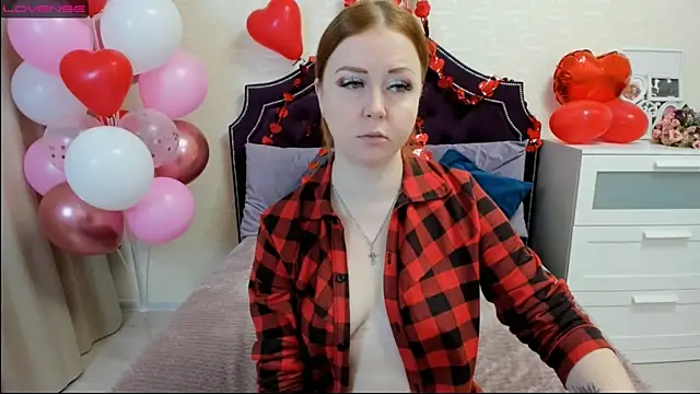 Snapshot of BettyBloom69 chatting on 12, 2, 2025 BettyBloom69 online show from 12, 2, 2025