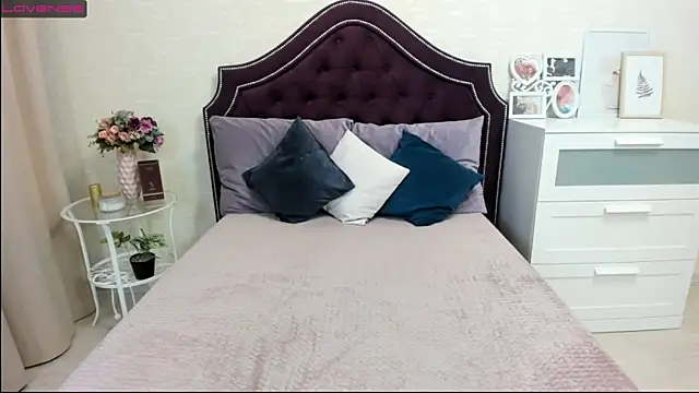 Snapshot of BettyBloom69 chatting on 25, 2, 2025 BettyBloom69 online show from 25, 2, 2025