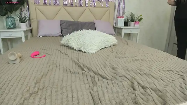 Snapshot of BettyBloom69 chatting on 3, 3, 2025 BettyBloom69 online show from 3, 3, 2025