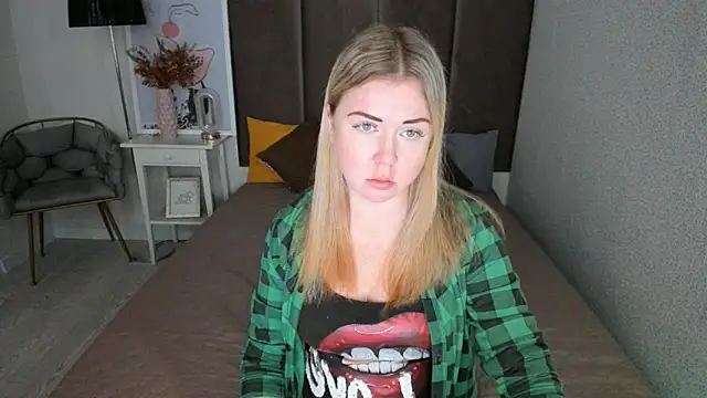 Snapshot of BettyBloom69 chatting on 24, 11, 2025 BettyBloom69 online show from 24, 11, 2025