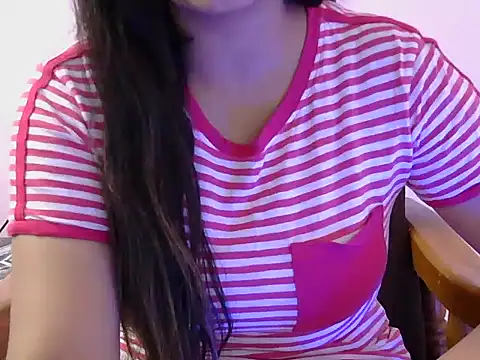 Snapshot of diva-22 chatting on 17, 1, 2025 diva-22 online show from 17, 1, 2025