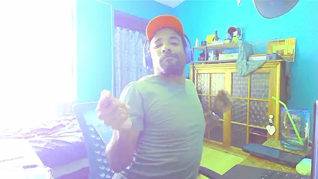 Snapshot of _______the chatting on 6, 3, 2026 the online show from 6, 3, 2026