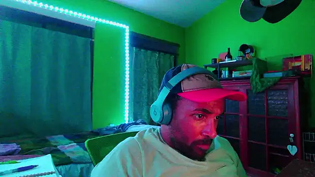 Snapshot of _______the chatting on 8, 3, 2026 the online show from 8, 3, 2026