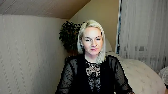 Snapshot of Alicee_Gracee chatting on 12, 12, 2024 Alicee Gracee online show from 12, 12, 2024