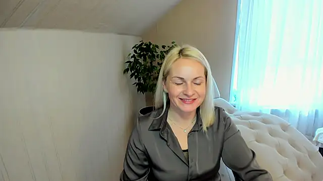 Snapshot of Alicee_Gracee chatting on 17, 12, 2024 Alicee Gracee online show from 17, 12, 2024