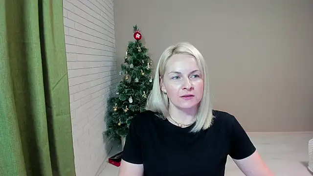 Snapshot of Alicee_Gracee chatting on 18, 1, 2025 Alicee Gracee online show from 18, 1, 2025