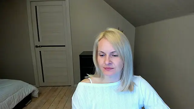 Snapshot of Alicee_Gracee chatting on 14, 2, 2025 Alicee Gracee online show from 14, 2, 2025