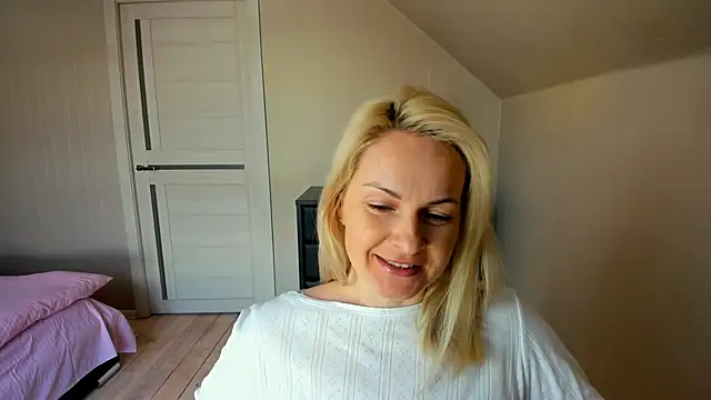 Snapshot of Alicee_Gracee chatting on 6, 3, 2025 Alicee Gracee online show from 6, 3, 2025