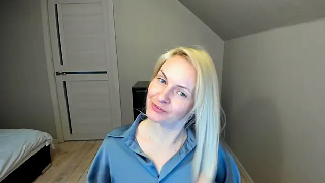 Snapshot of Alicee_Gracee chatting on 13, 3, 2025 Alicee Gracee online show from 13, 3, 2025