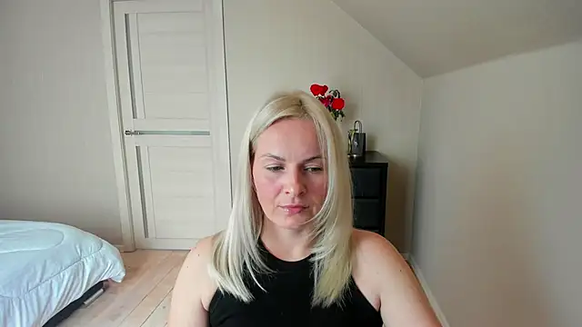 Snapshot of Alicee_Gracee chatting on 10, 10, 2025 Alicee Gracee online show from 10, 10, 2025