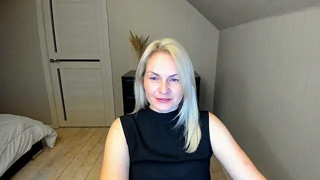 Snapshot of Alicee_Gracee chatting on 17, 10, 2025 Alicee Gracee online show from 17, 10, 2025