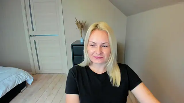 Snapshot of Alicee_Gracee chatting on 20, 10, 2025 Alicee Gracee online show from 20, 10, 2025