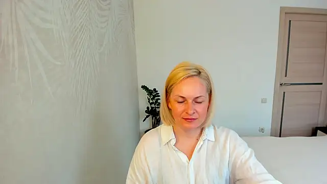 Snapshot of Alicee_Gracee chatting on 22, 4, 2026 Alicee Gracee online show from 22, 4, 2026
