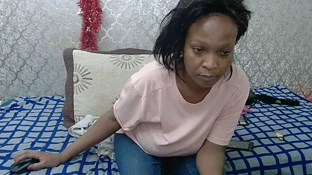 MaximTease24 online show from 1, 3, 2025