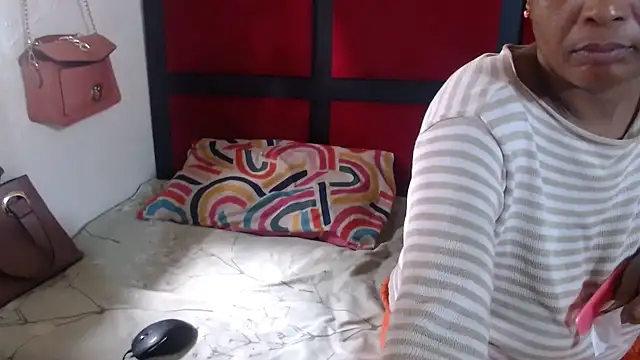 MaximTease24 online show from 16, 12, 2025