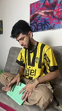 Snapshot of Anthony-Martin chatting on 21, 4, 2026 Anthony-Martin online show from 21, 4, 2026