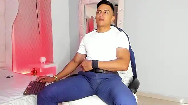 Lucii fer  online show from 12, 2, 2026