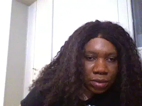 Snapshot of bonbonaumiel chatting on 5, 12, 2024 bonbonaumiel online show from 5, 12, 2024