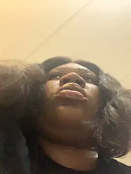 Snapshot of bonbonaumiel chatting on 1, 1, 2025 bonbonaumiel online show from 1, 1, 2025