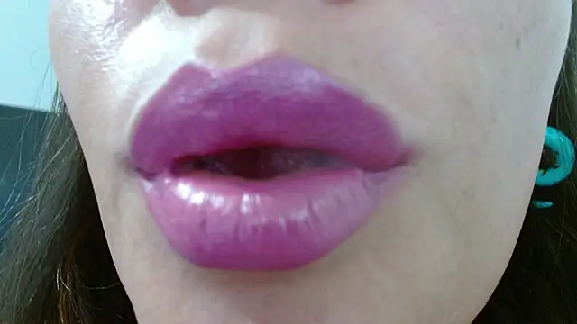 Snapshot of miss_evoleth2 chatting on 27, 6, 2026 miss evoleth2 online show from 27, 6, 2026