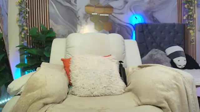 Snapshot of concubine chatting on 3, 8, 2026 concubine online show from 3, 8, 2026