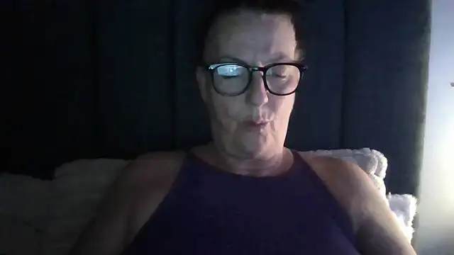 Snapshot of Tillieuk chatting on 28, 4, 2026 Tillieuk online show from 28, 4, 2026