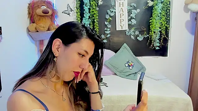 queen-natty online show from 8, 9, 2025