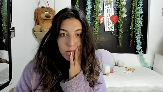 Snapshot of queen-natty chatting on 15, 4, 2026 queen-natty online show from 15, 4, 2026