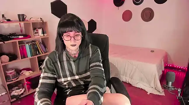 ShiiraVelkor online show from 13, 12, 2024