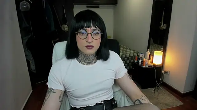 ShiiraVelkor online show from 13, 9, 2025