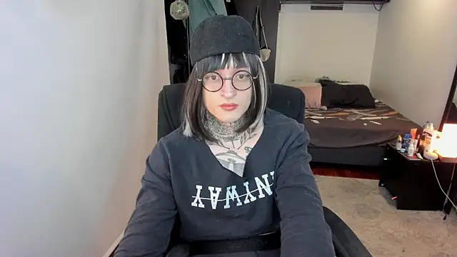 Snapshot of ShiiraVelkor chatting on 23, 12, 2025 ShiiraVelkor online show from 23, 12, 2025