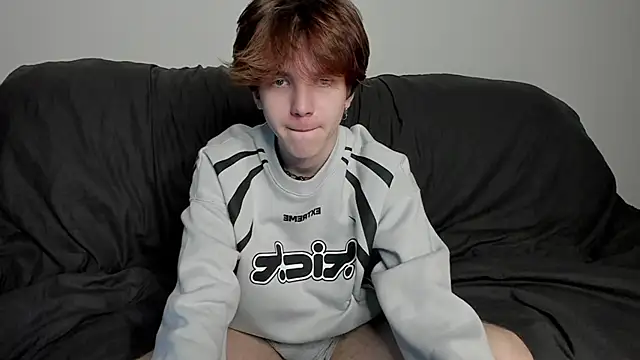 Snapshot of braxiboy chatting on 5, 12, 2024 braxiboy online show from 5, 12, 2024