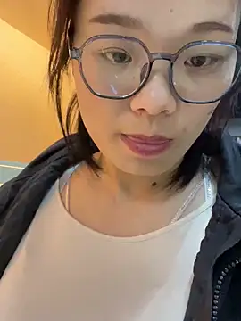 Snapshot of Bella0815 chatting on 29, 12, 2024 Bella0815 online show from 29, 12, 2024