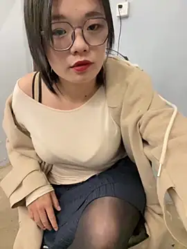 Snapshot of Bella0815 chatting on 17, 2, 2025 Bella0815 online show from 17, 2, 2025