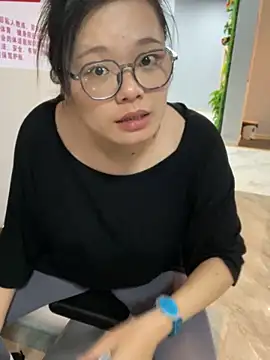 Snapshot of Bella0815 chatting on 1, 3, 2025 Bella0815 online show from 1, 3, 2025