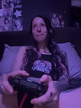 Snapshot of MissMidnightUK chatting on 25, 6, 2026 MissMidnightUK online show from 25, 6, 2026