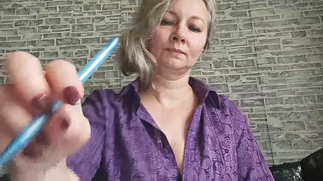 EdithManning online show from 28, 10, 2025