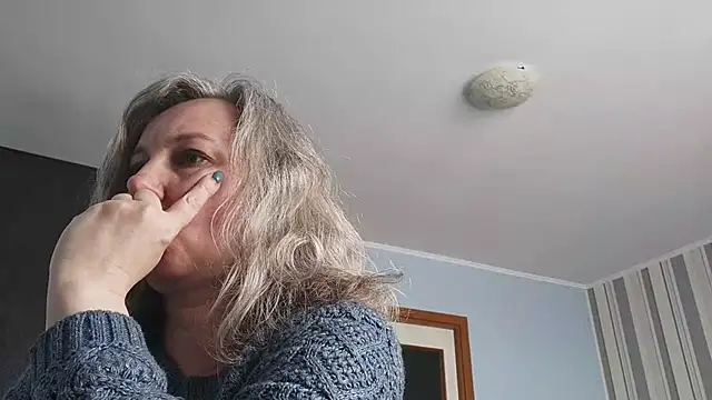 Snapshot of EdithManning chatting on 23, 4, 2026 EdithManning online show from 23, 4, 2026