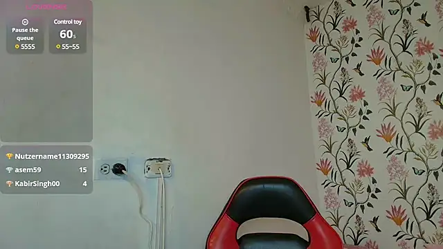 Snapshot of lucia_brown chatting on 13, 1, 2025 lucia brown online show from 13, 1, 2025