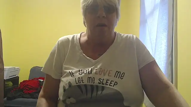 canadiancougar1965 online show from 13, 12, 2025